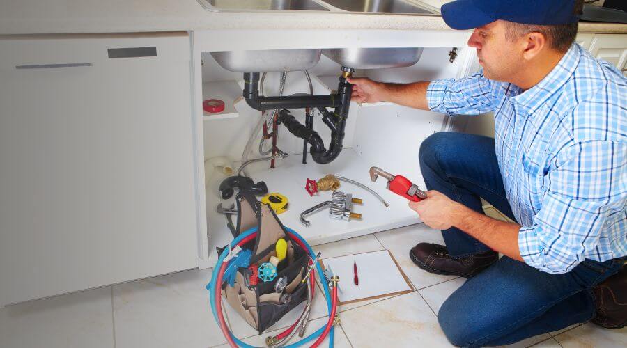 Expert burst pipe repair services in New Holland, SD